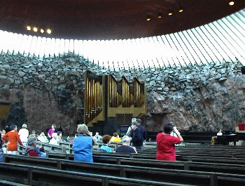 04.06 10:53 Die Felsenkirche in Helsinki!