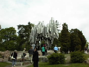 04.06 11:21 Das Sibeliuns Monument in Helsinki!