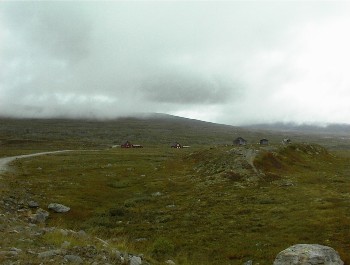 10:58 Polarkreis in Norwegen: Wolken in unserer Hhe!